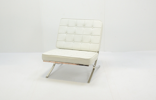 Barcelona Chair White (Single)