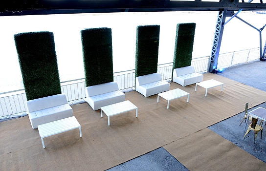 Synthetic Grass Wall 4' x 8'