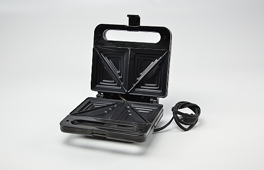 Sandwich / Waffle Maker (120 VAC 15A)