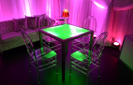 Illuminated Cocktail Table (low)