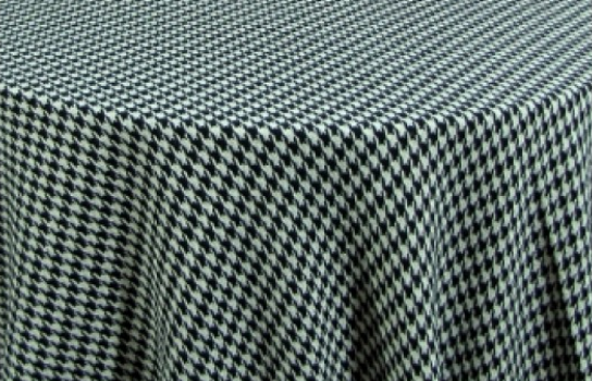 Tablecloth Houndstooth 132" Round