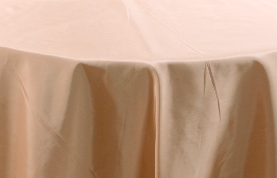 Tablecloth Moire Coral 90" Round 