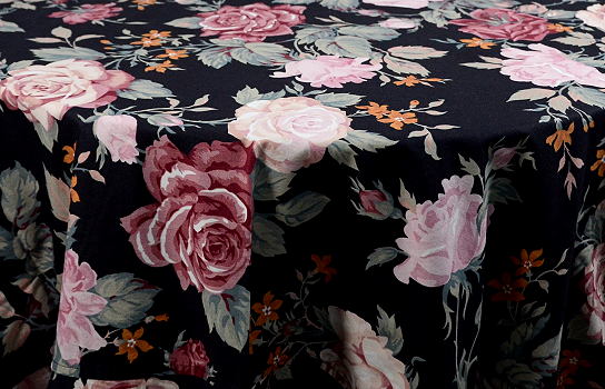 Tablecloth Black Pink Rose 90" Round