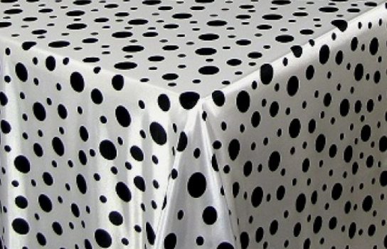 Tablecloth White Polka Dot 122" Square