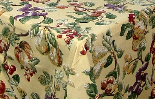 Tablecloth Cherry 78" x 78" Square