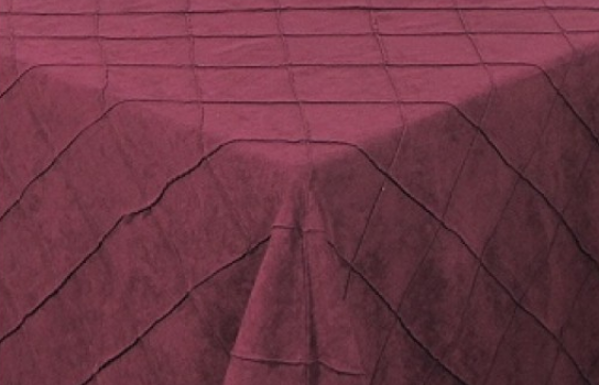 Tablecloth Suede Plum Diamond 90" Square