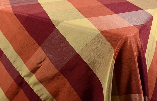 Tablecloth Satin Brick Gold Plaid 90" Square